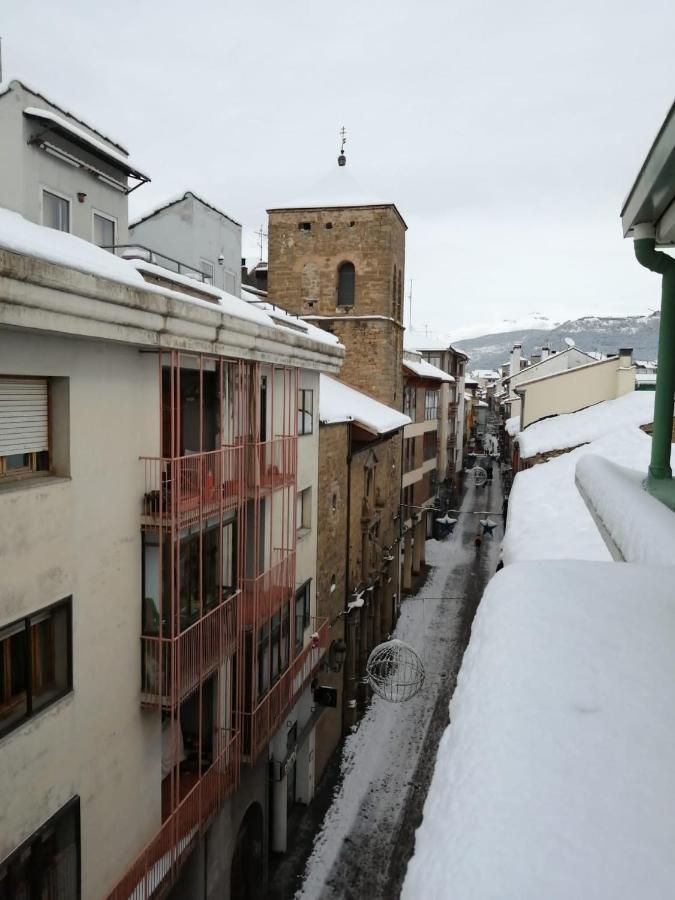 Hotel Alda Jolio Jaca Exterior photo